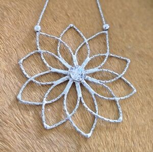 Elegant Silver Tone Lotus Flower Pendant Necklace 15-18"
